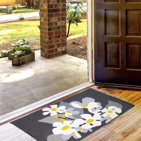 Daisies On Pewter  20" X 30" Jellybean Rug